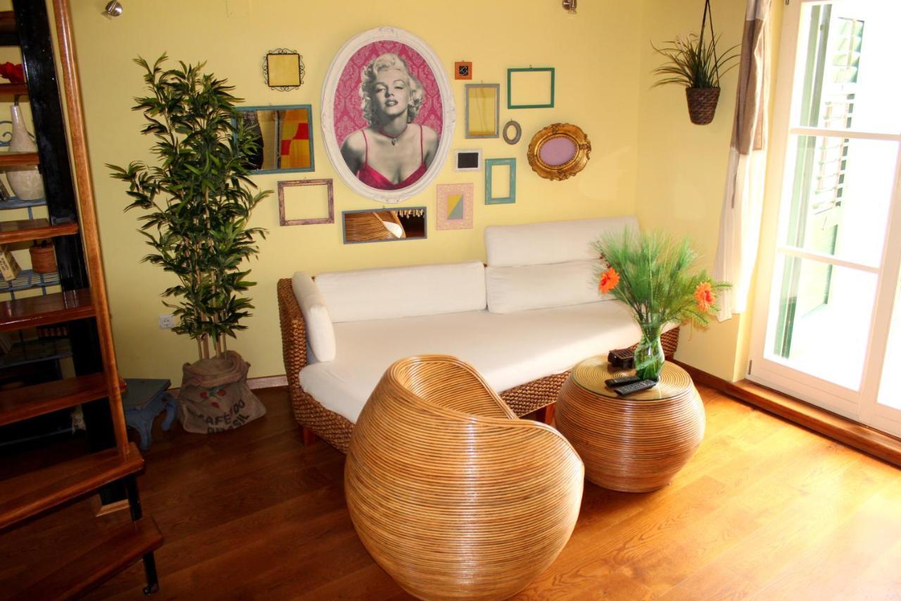 One-Bedroom Apartment with Balcony,1279889977:JPEG