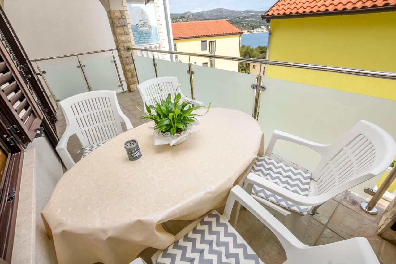 Apartment mit 2 Schlafzimmern - Lila