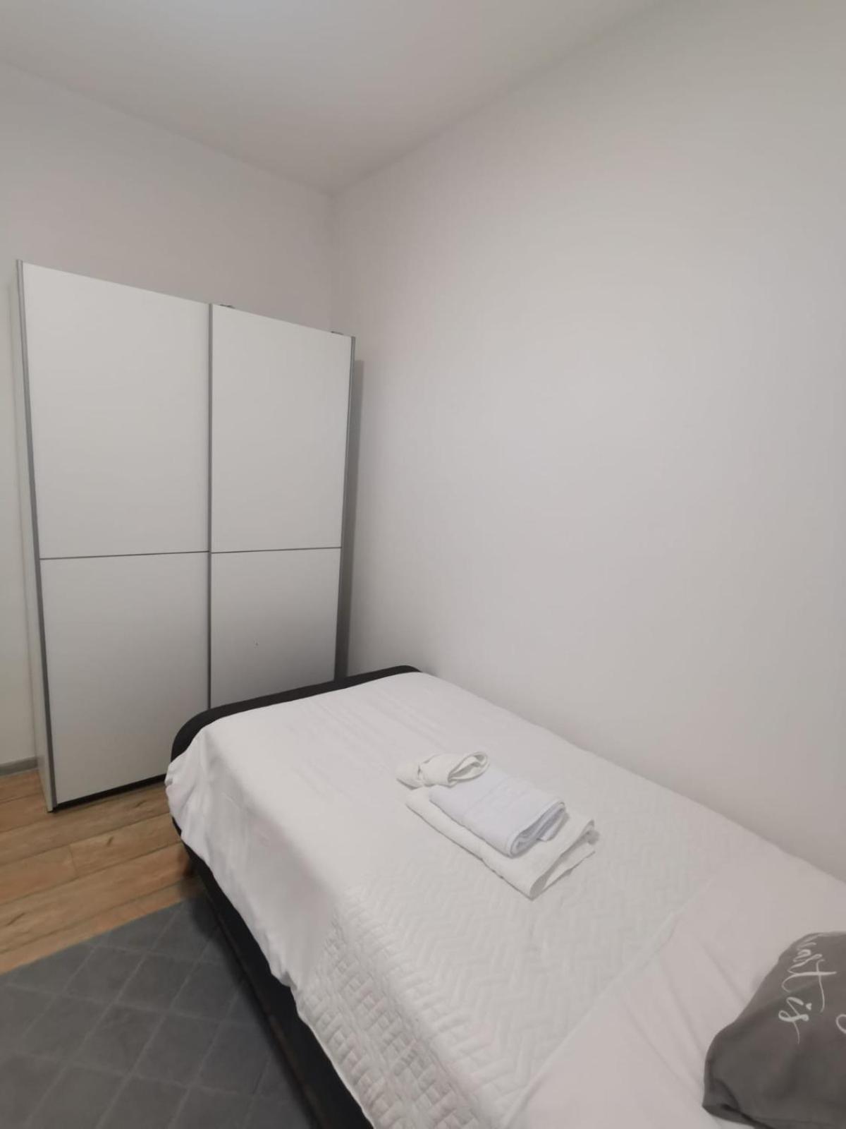 Two-Bedroom Apartment,1588335893:JPEG