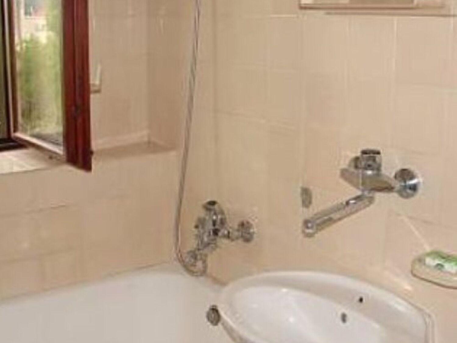 One-Bedroom Apartment,1619228391:JPEG