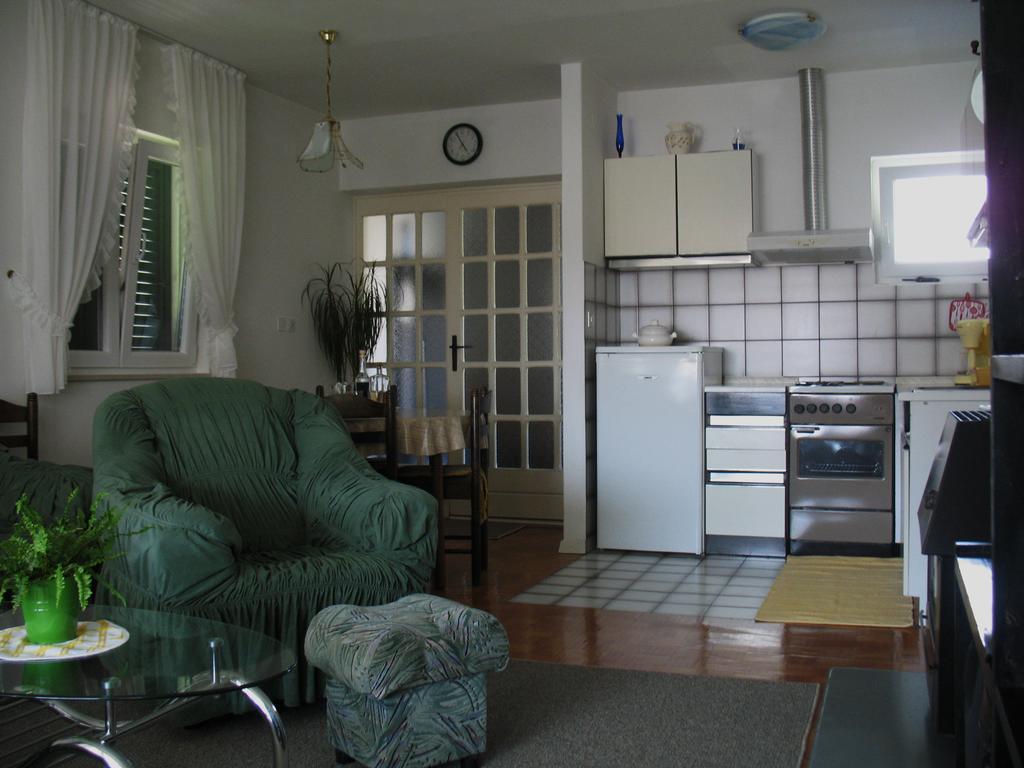 Apartment mit Terrasse