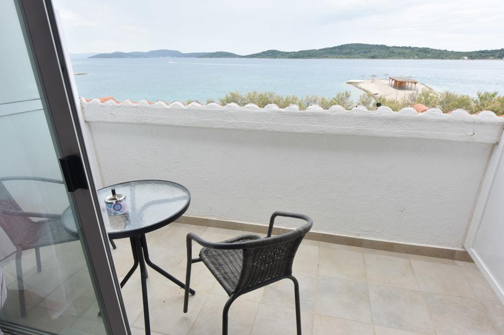 Double Room with Balcony and Sea View 1,253499909:JPEG