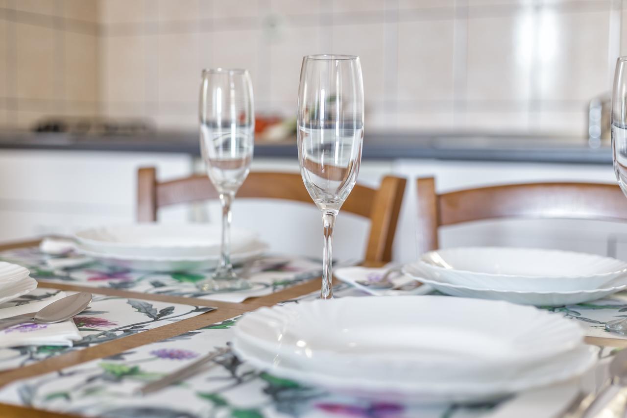 One-Bedroom Apartment with Balcony and Partial Sea View,645917958:JPEG