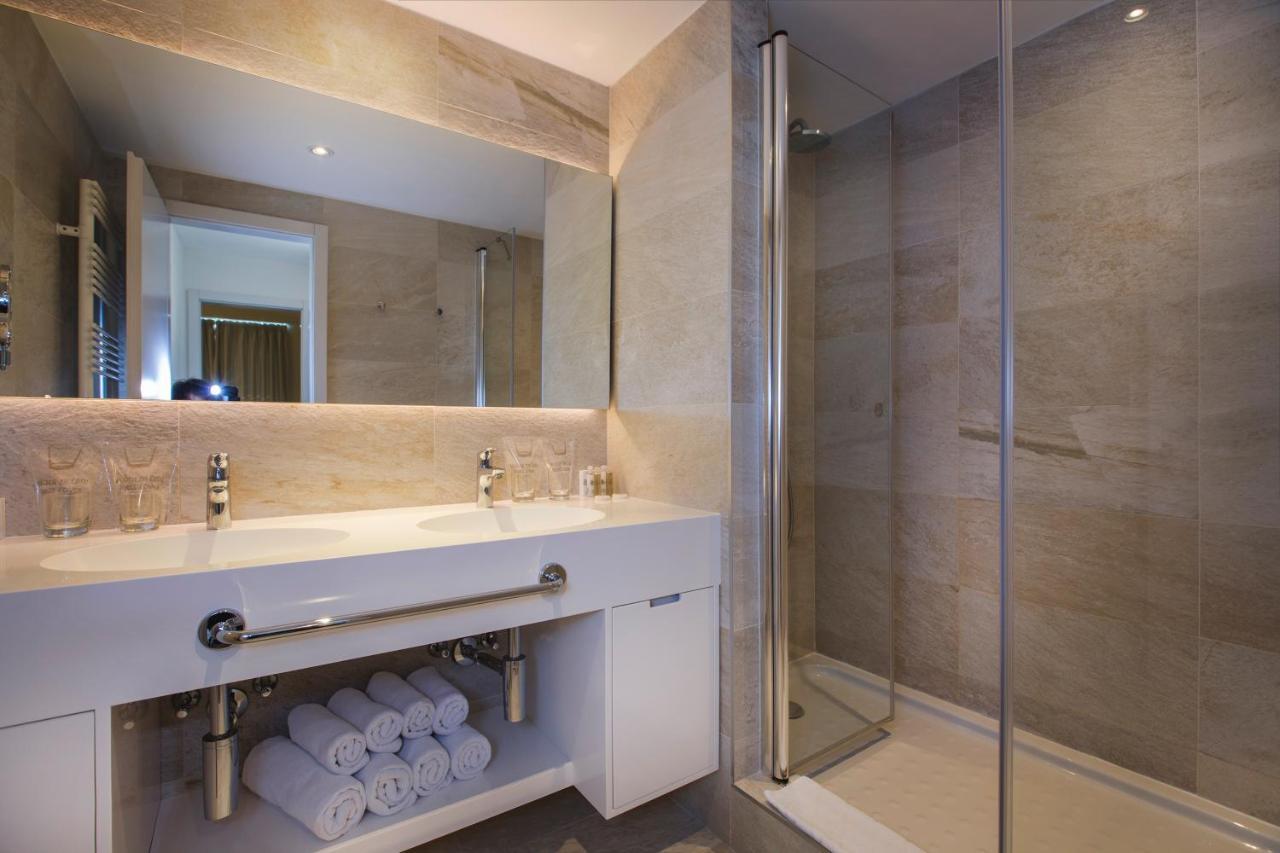 Suite with Balcony and Sea View,735774865:JPEG