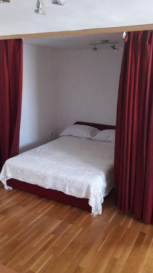 Studio with Balcony,851604941:JPEG