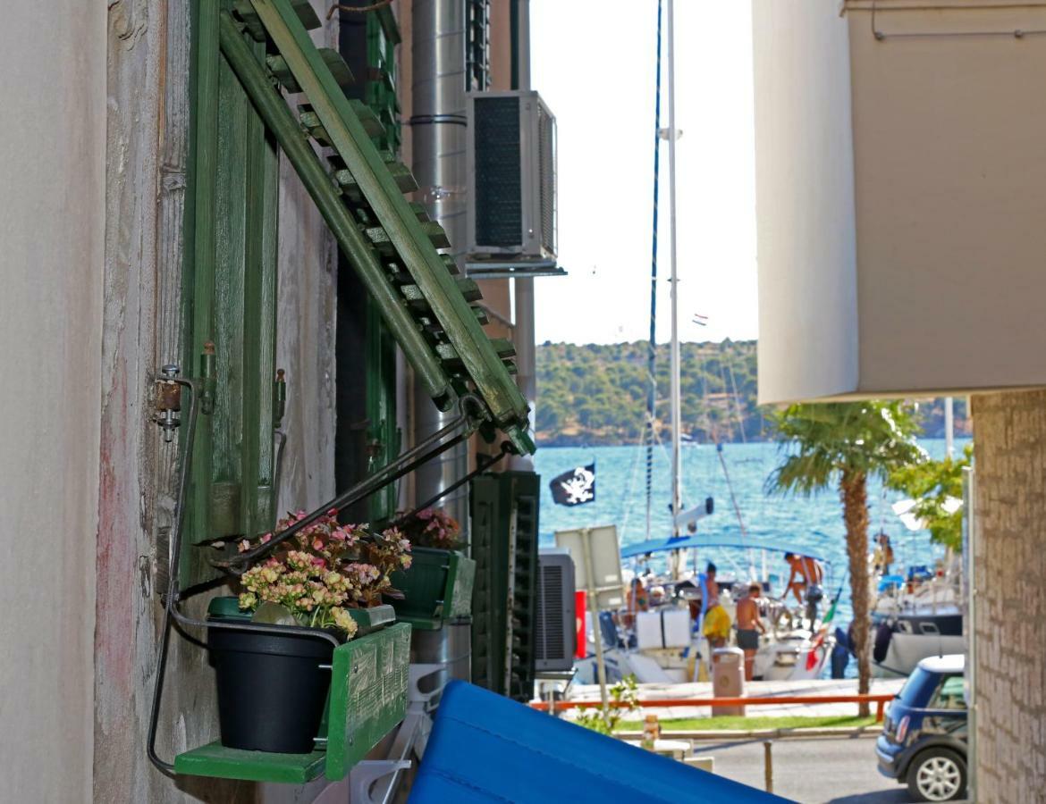 Apartment with Balcony and Sea View,852180455:JPEG