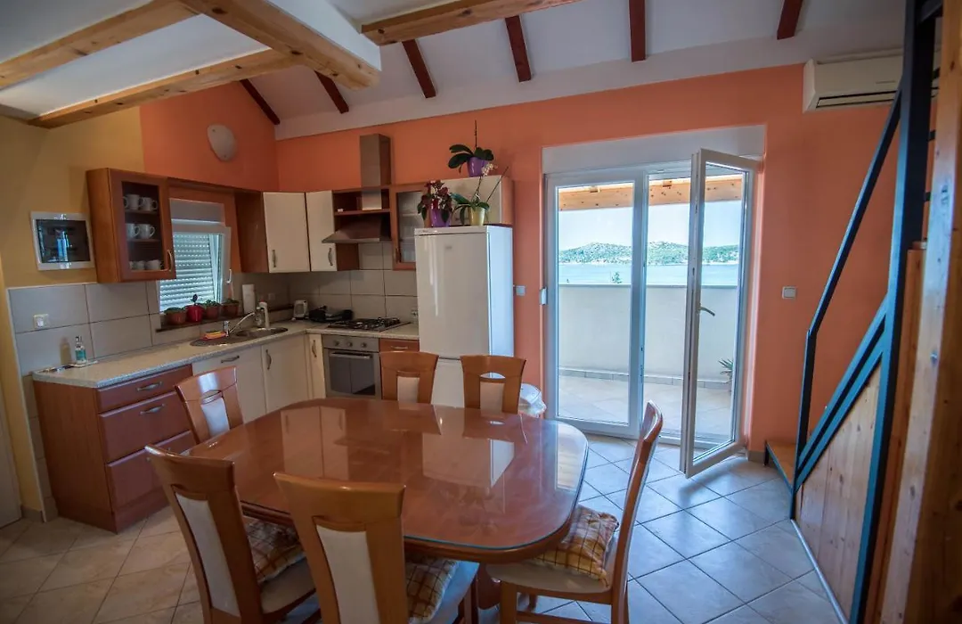 Apartment Jany-1