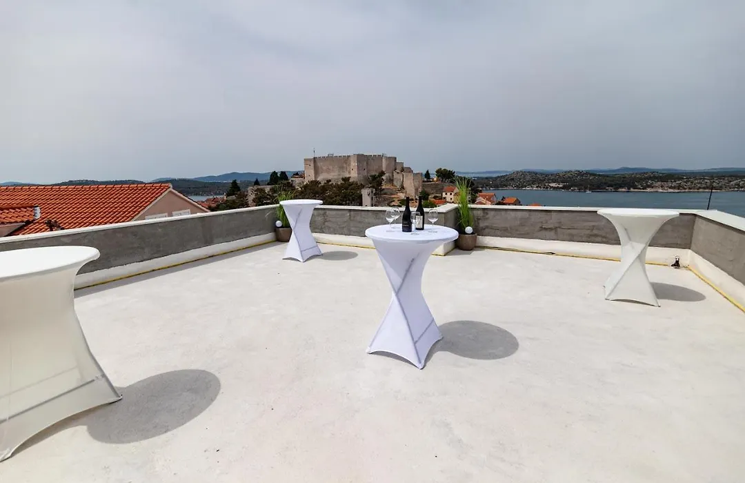 Andriana House-1
