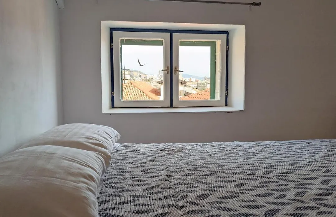 Old Market Apartment-1
