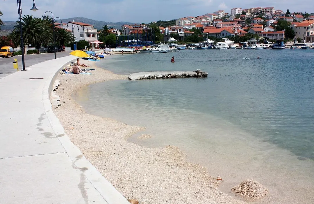 Apartments By The Sea Rogoznica - 1089-1