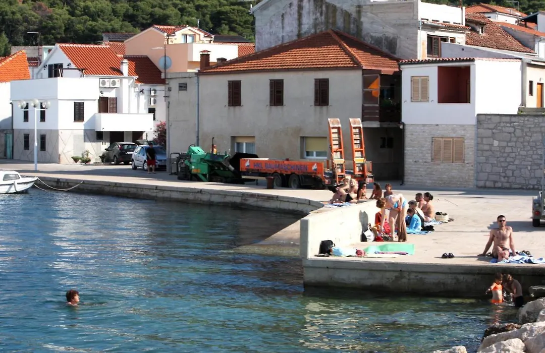 Apartments By The Sea Tisno, Murter - 4298-1