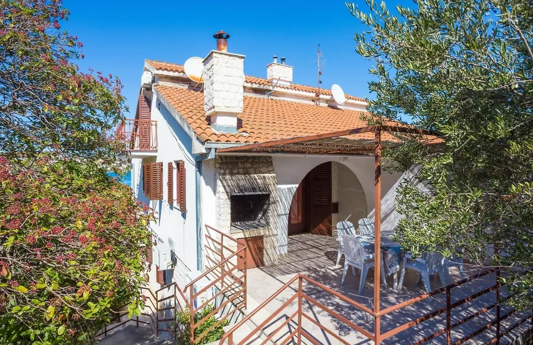 Apartments By The Sea Rogoznica - 7556-1