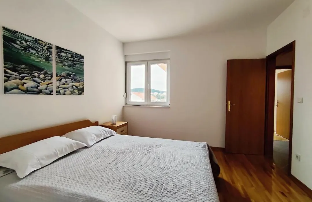Airy Apt In Tisno - Murter, Beach - 3 Min Walk, 2 Bedrooms, 2 Bathrooms, 70M2 With Terrace, Mooring Included-1