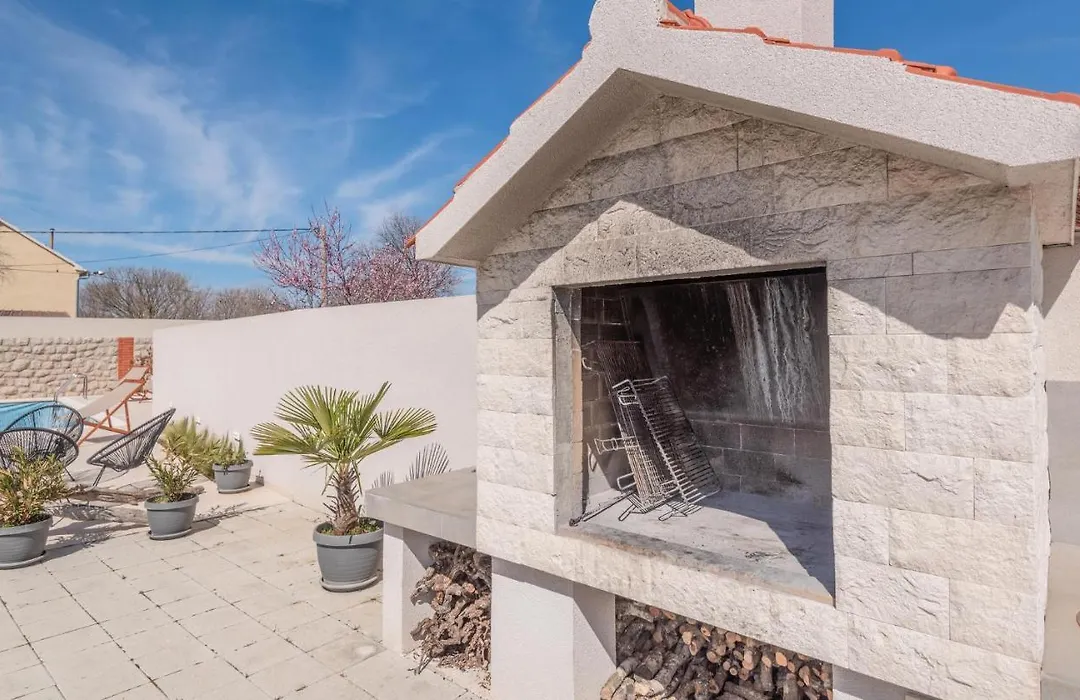 4 Bedroom Amazing Home In Sibenik-1