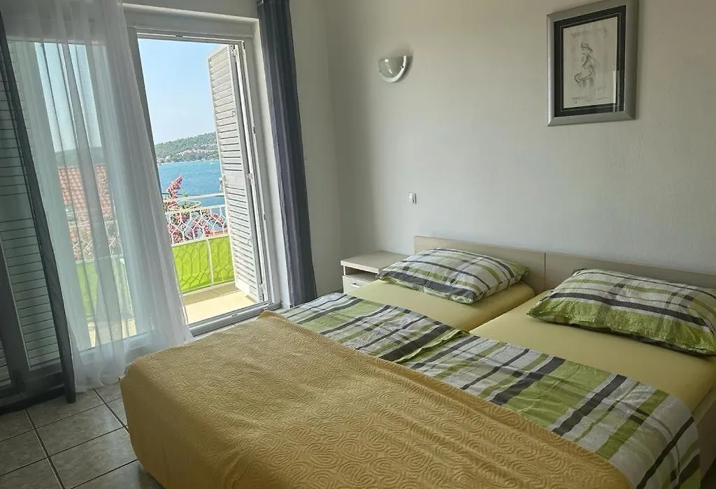 Marina Apartmani Tisno Murter-1