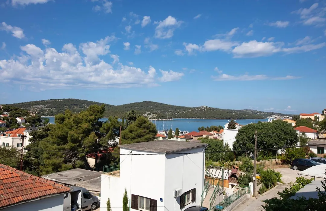 Apartments By The Sea Tisno, Murter - 4295-1