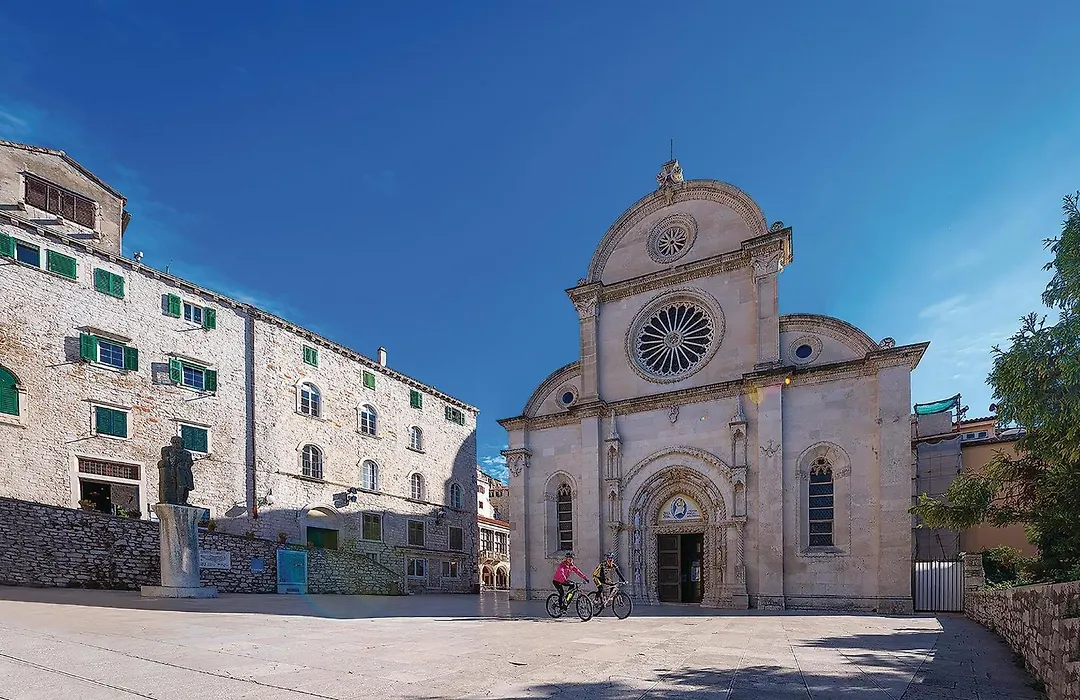Two-Bedroom Holiday Home In Sibenik-1