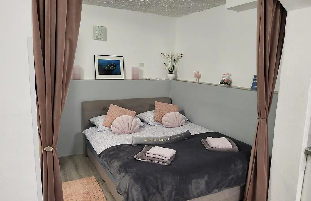 Studio Apartman Katarina-1