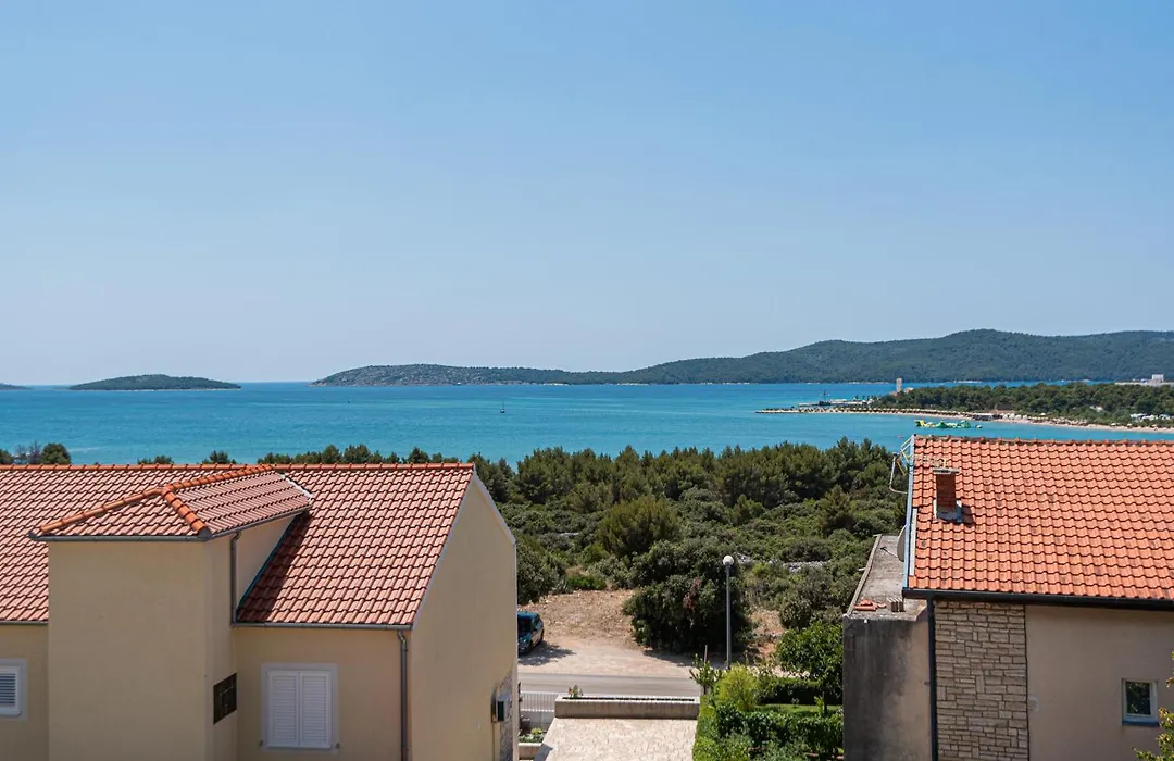 Apartments Burazer - Family Friendly-1
