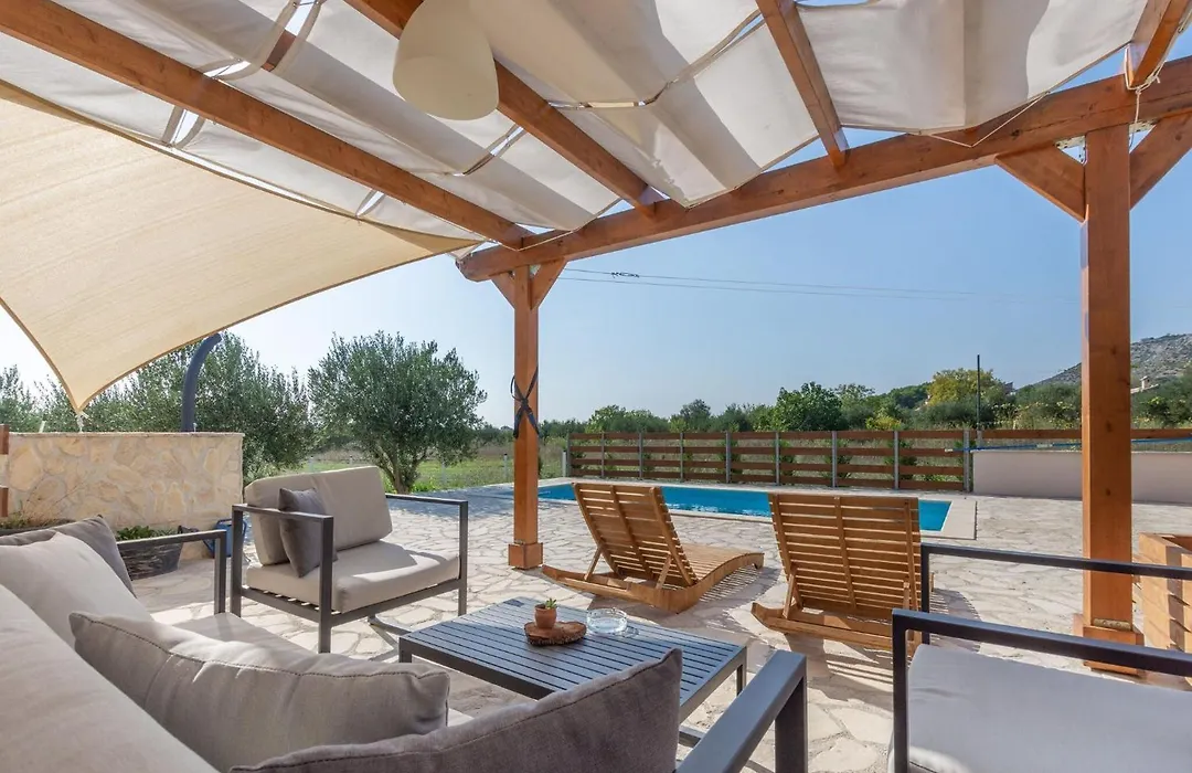 Holiday Home In Donje Polje Near Seabeach-1