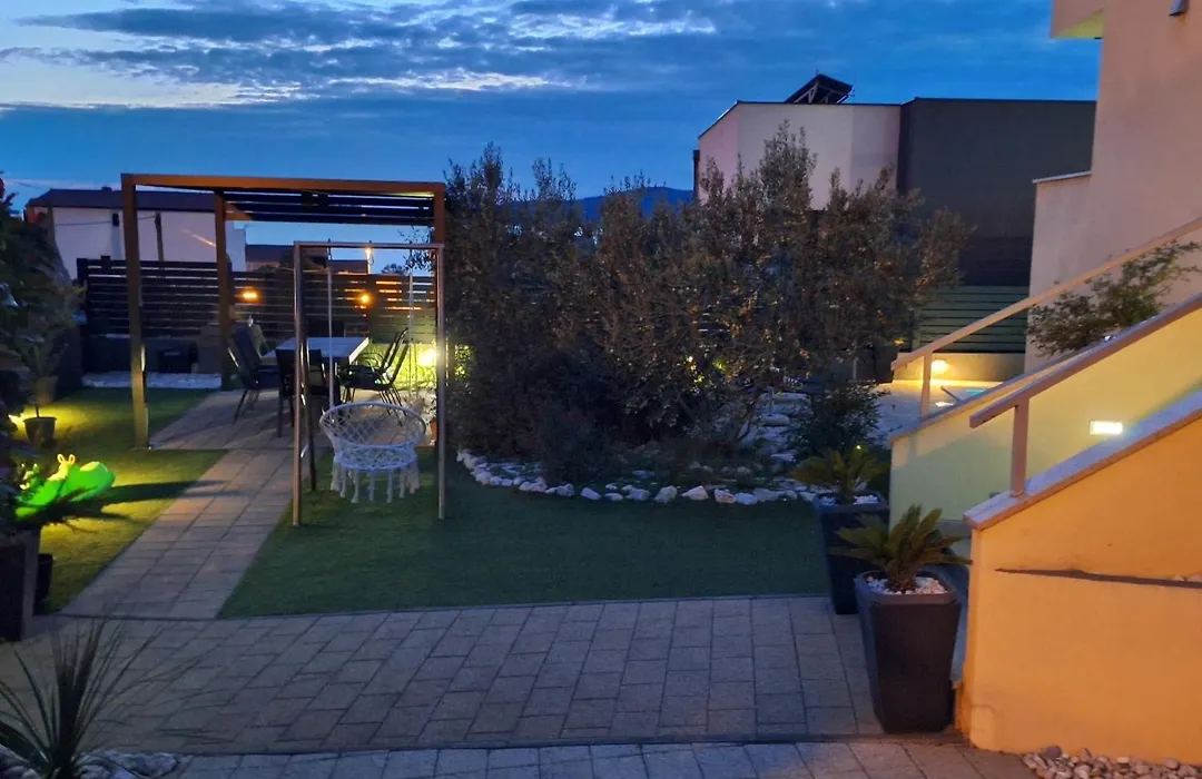 Family-Friendly Apartments With Swimming Pool Brodarica, Sibenik - 20248-1
