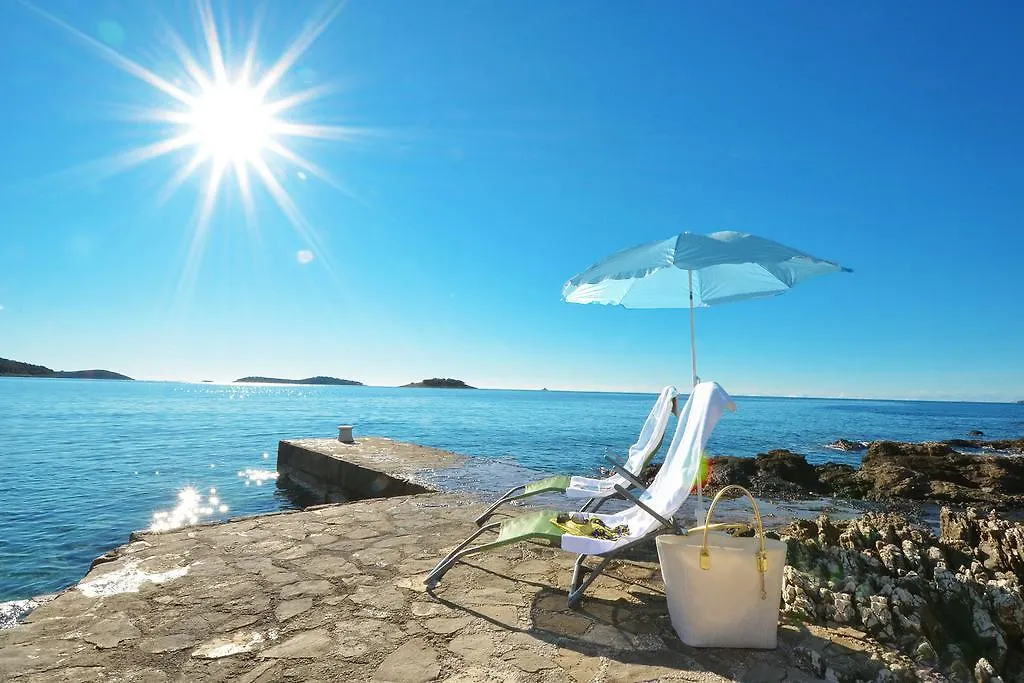 Beach Apartments Tina-1