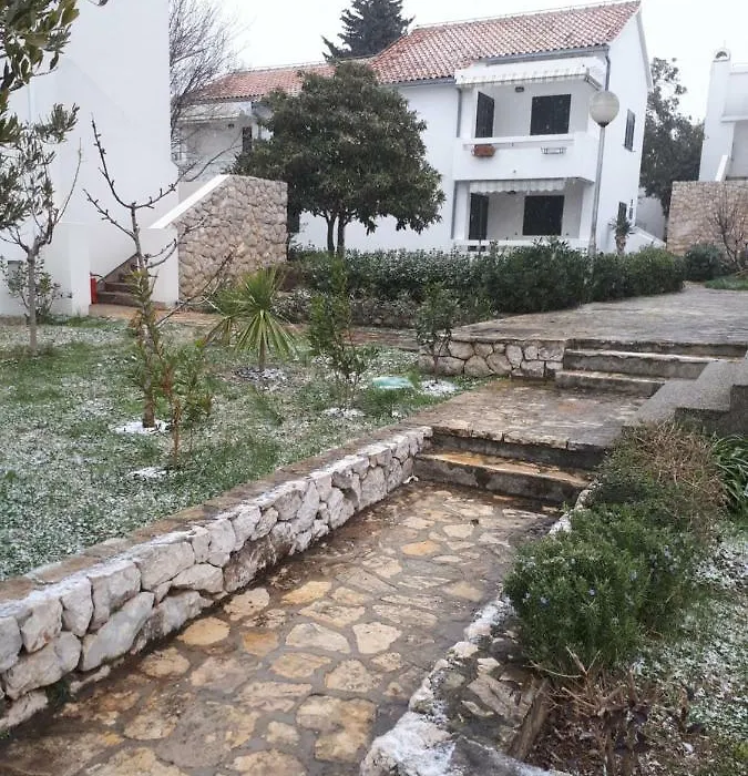 Villa Iris-1