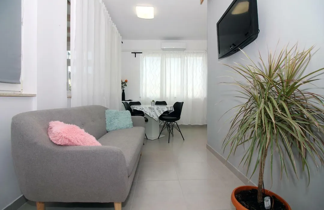 Apartmani Nika-1