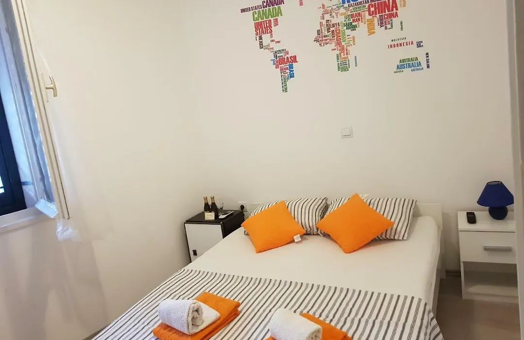Micro Rooms-1