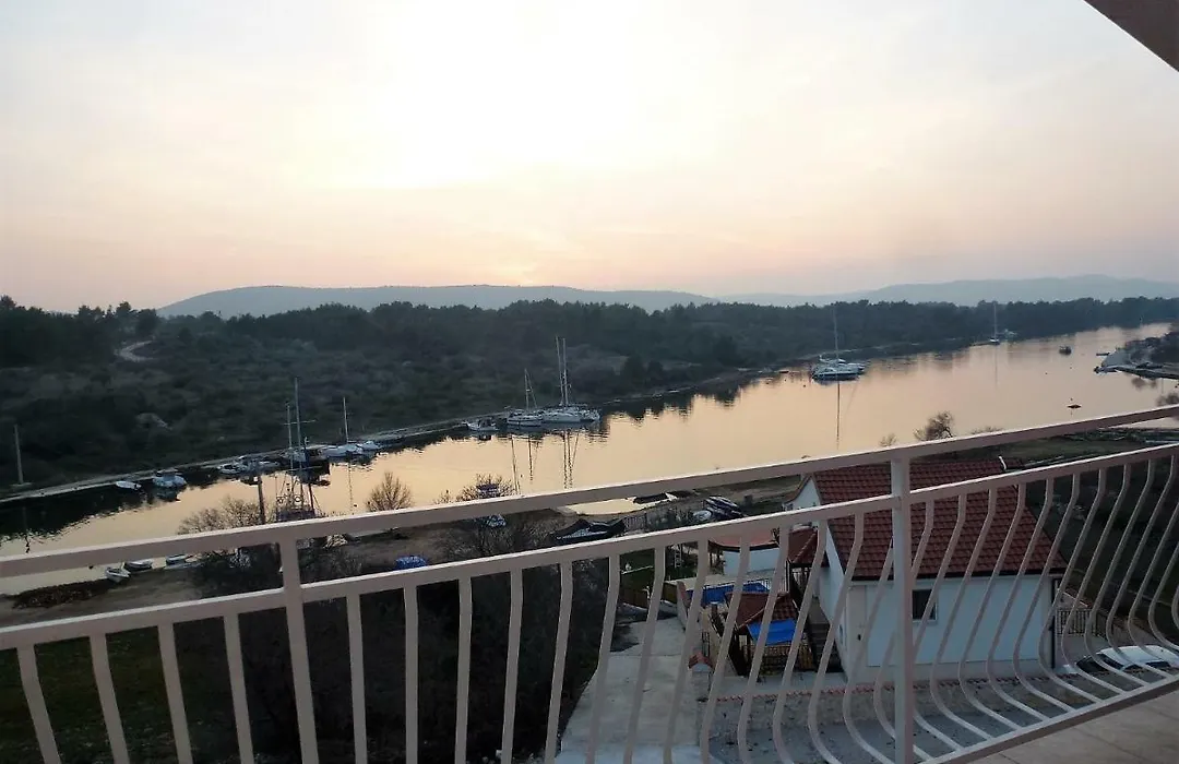 Apartmani Slavica-1