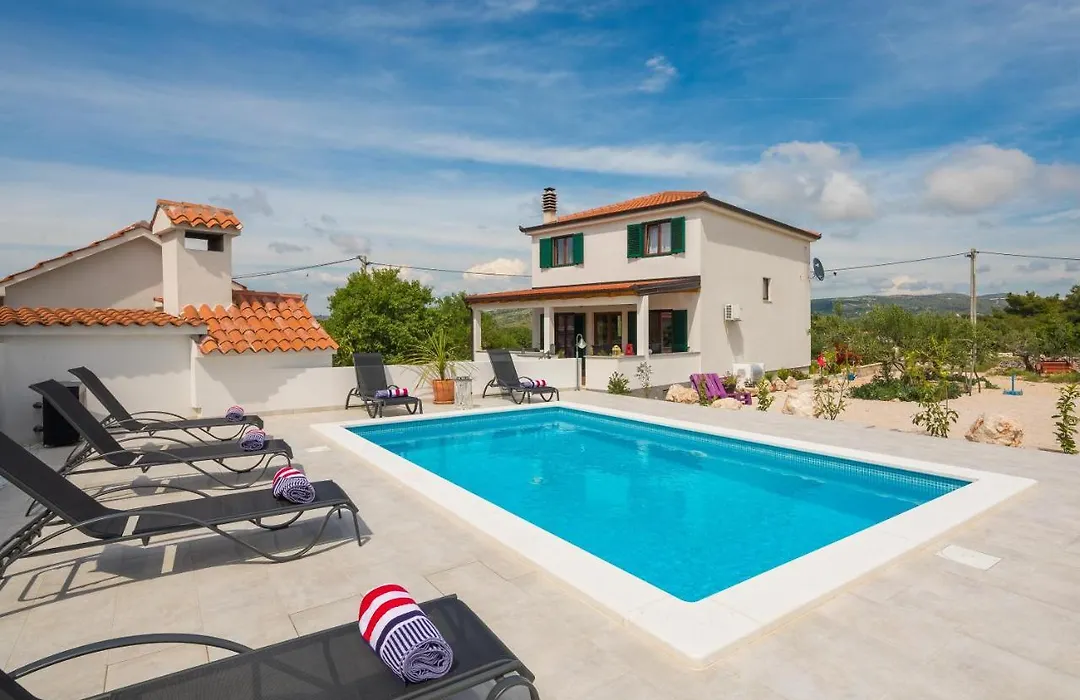 Villa Sunshine-1