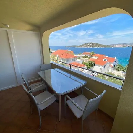 Apartments Viktor-3