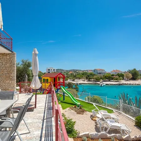 Apartments Villa Zrinka - Last Season Ever!-3