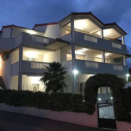 Apartments Bumbar-2