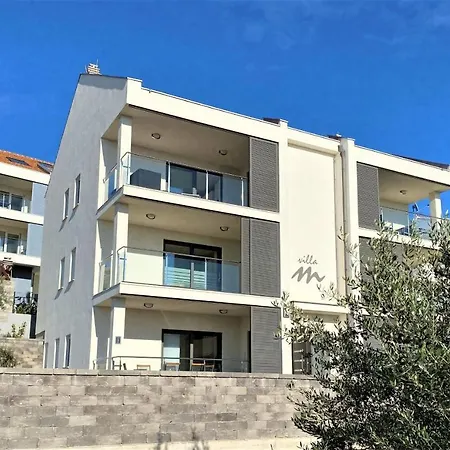 Villa M - Your Business & Holiday Apartment In Sibenik-2
