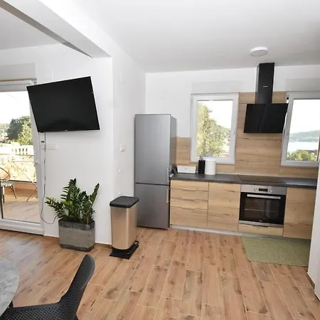 Apartman Bela-2