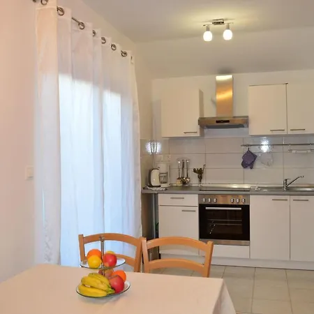 Apartments Vilim Tisno-3