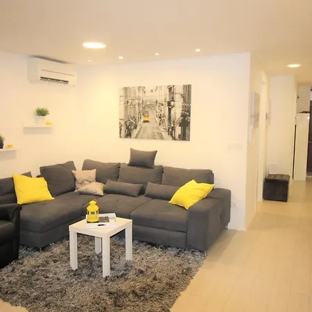 Apartment Pia-3