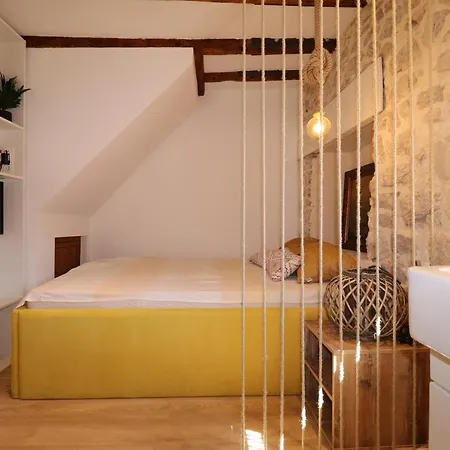 Old Sibenik Cozy Design Apartment-2