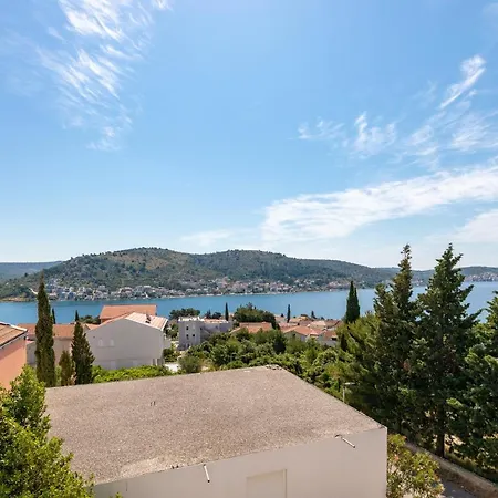 Apartments Villa Maja-3