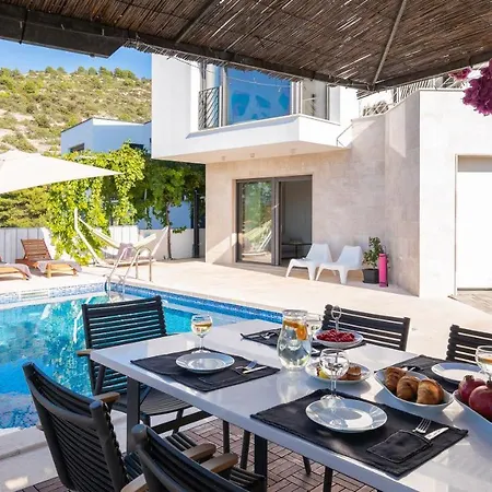 Holiday Home D&D Residence-2