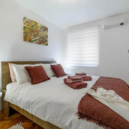 Holiday House Sibenik Charm - In The Old Town Citycenter-2