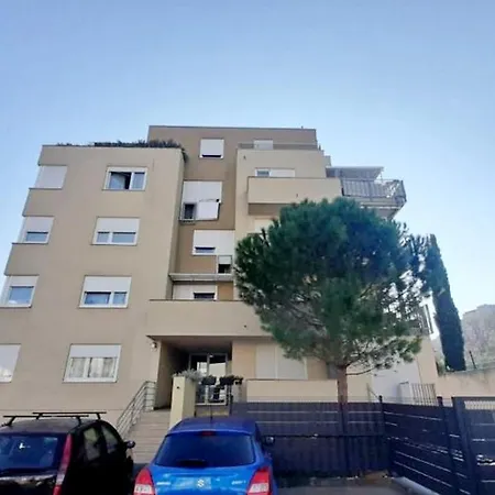 Apartment Only Love-2
