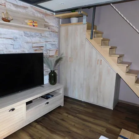 Modern Apartment Baco With Jacuzzi-3