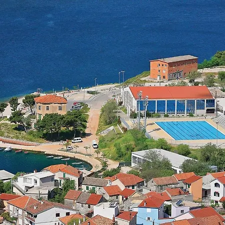 Amazing Apartment In Sibenik With Wifi And 1 Bedrooms-3