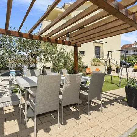 Poolincluded - Seaview - Apartment Roza-2