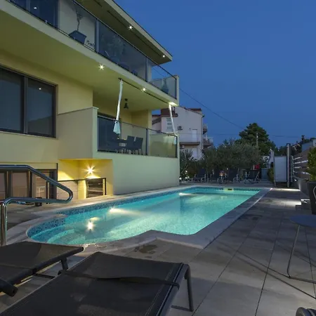 Poolincluded - Seaview - Apartment Roza-3