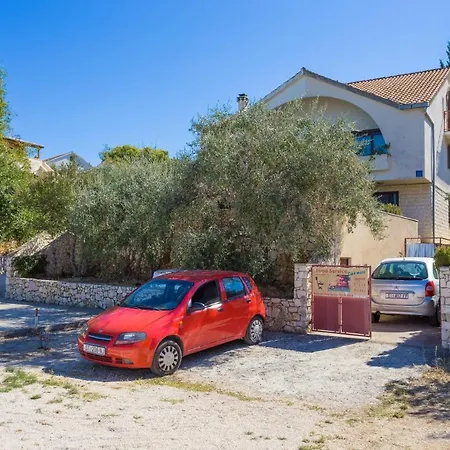Apartments By The Sea Rogoznica - 7556-3