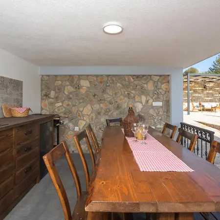 Villa Faraway-2