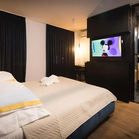 Sibinicum Luxury Rooms-2